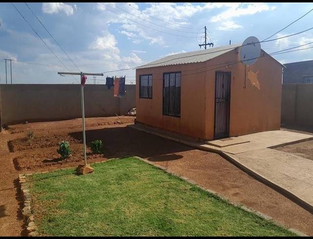 1 BEDROOM HOUSE FOR SALE IN BEVERLY HILLS